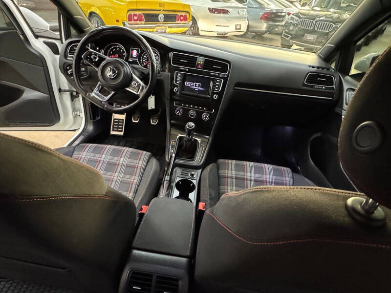 2015 Volkswagen Golf GTI S