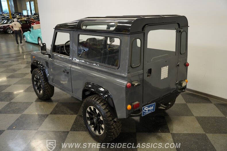 1987 Land Rover Defender