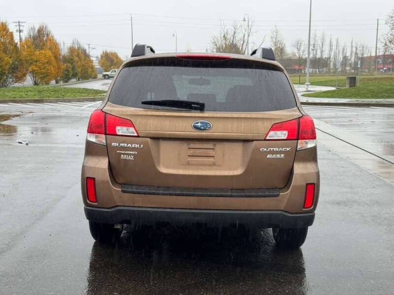 2011 Subaru Outback 2.5i Premium