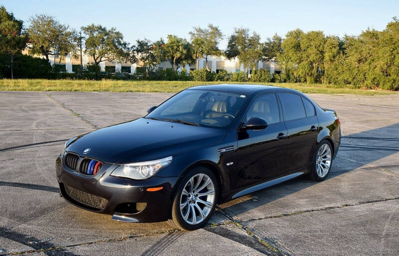 2009 BMW M5 for sale at Sunshine Classics, LLC in Boca Raton FL