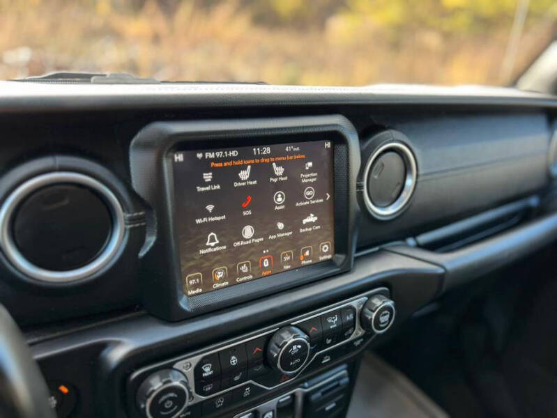 2022 Jeep Gladiator Overland