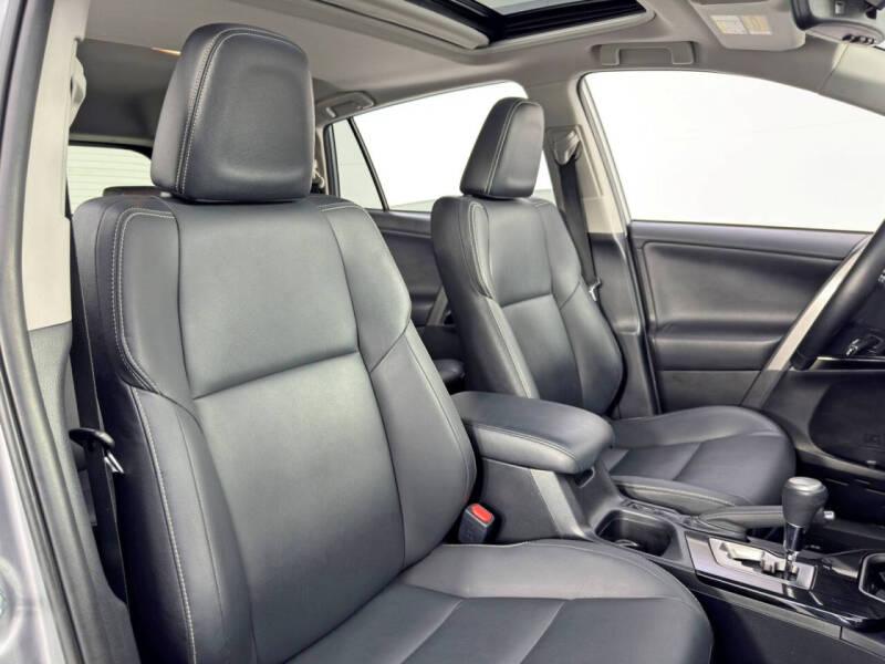 2017 Toyota RAV4 Hybrid Limited