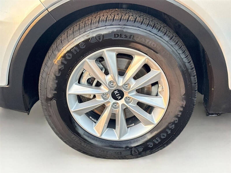 2019 Kia Sorento LX V6