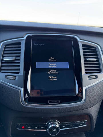 2019 Volvo XC90 T6 Momentum