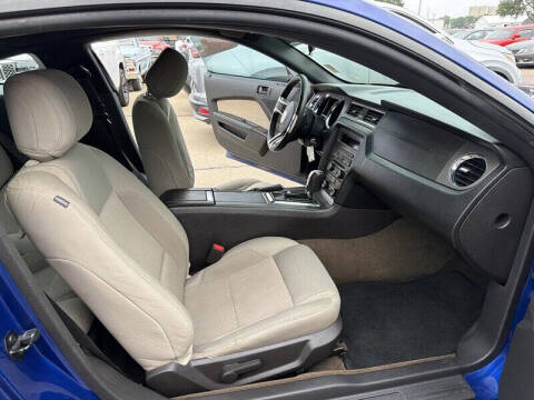 2014 Ford Mustang V6