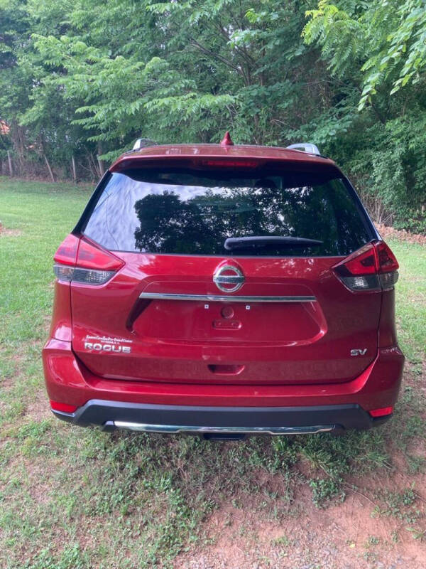 2018 Nissan Rogue SV