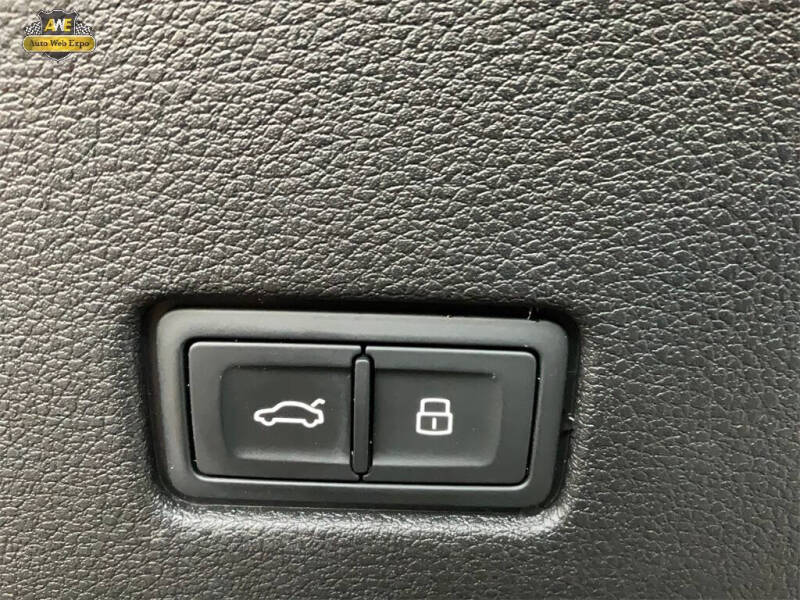 2023 Audi Q8 quattro Prestige 55 TFSI