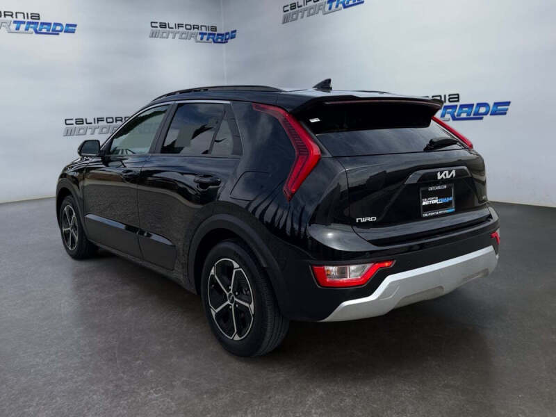 2023 Kia Niro EX