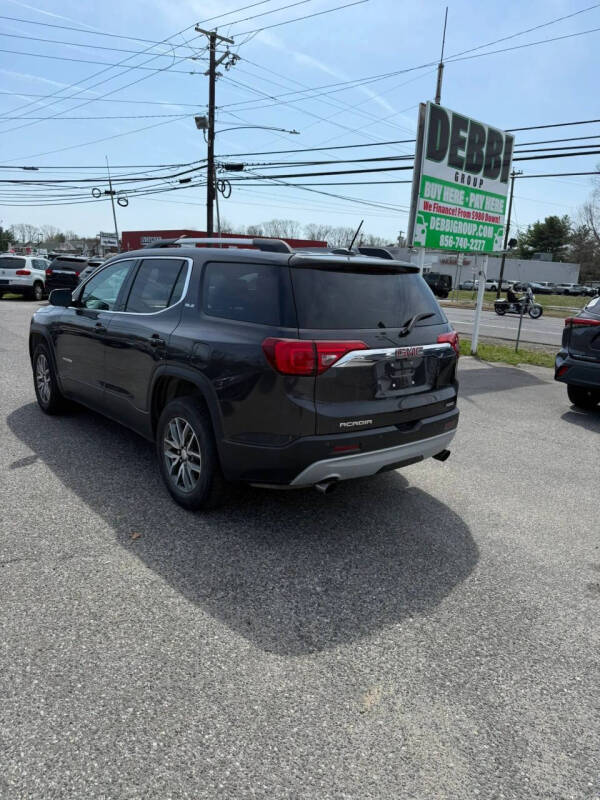 2017 GMC Acadia SLE-2