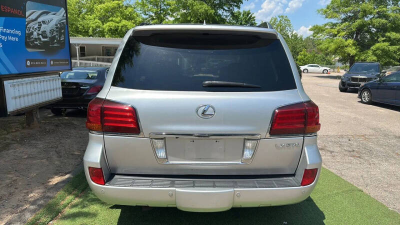 2011 Lexus LX 570