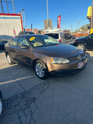 2011 Volkswagen Jetta for sale at AutoBank in Chicago IL