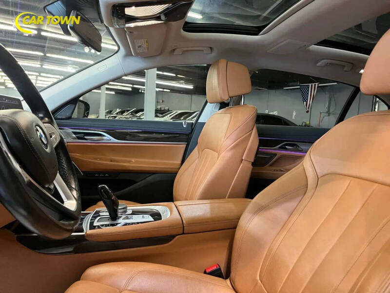 2021 BMW 7 Series 740i xDrive