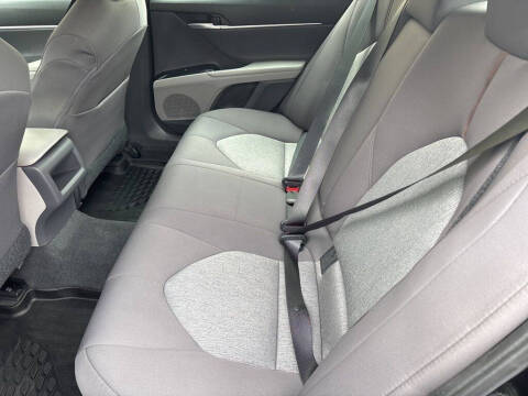 2020 Toyota Camry Hybrid LE