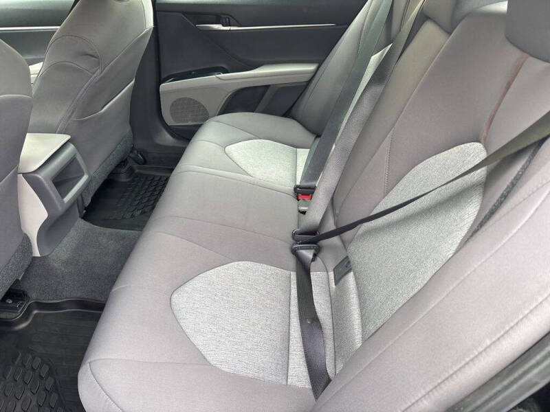 2020 Toyota Camry Hybrid LE