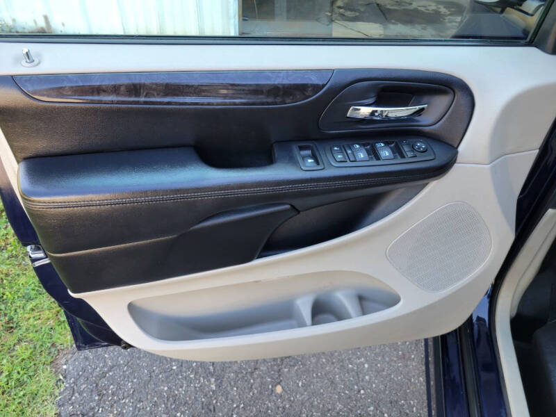 2012 Dodge WHEELCHAIR VAN