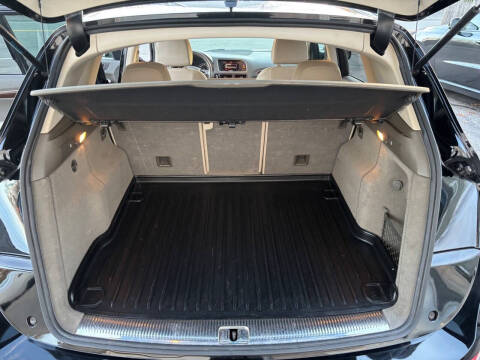 2011 Audi Q5 3.2 quattro Premium Plus