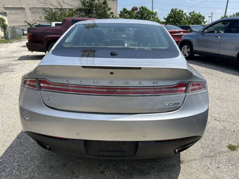 2013 Lincoln MKZ
