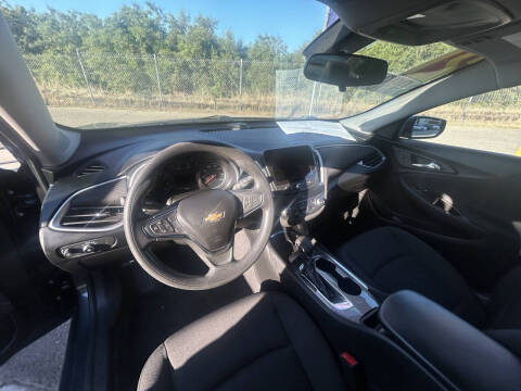 2021 Chevrolet Malibu LS