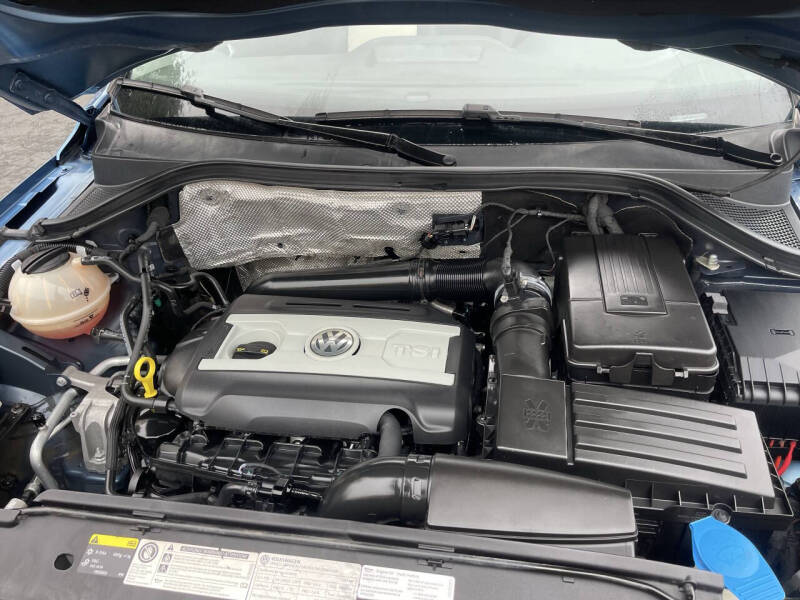 2017 Volkswagen Tiguan 2.0T Wolfsburg Edition