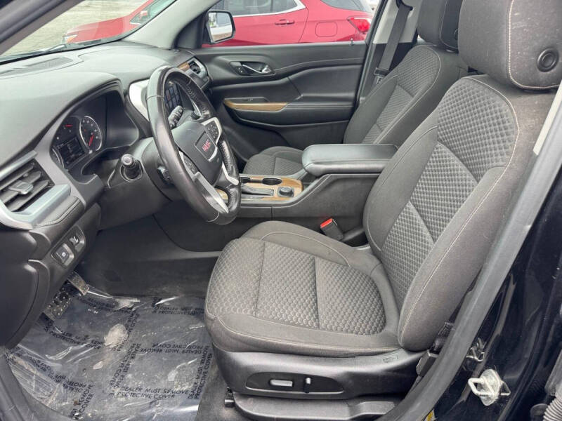 2019 GMC Acadia SLE-2