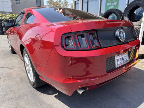 2014 Ford Mustang V6 Premium