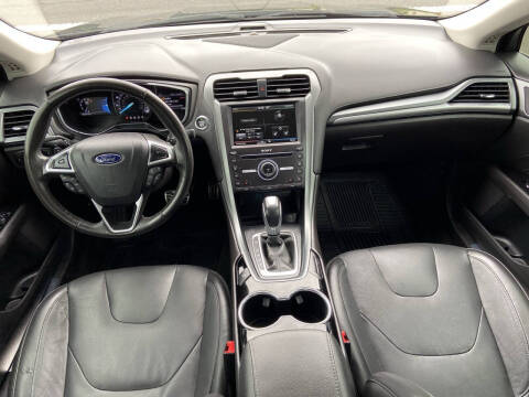 2016 Ford Fusion Titanium