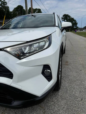 2019 Toyota RAV4 XLE Premium