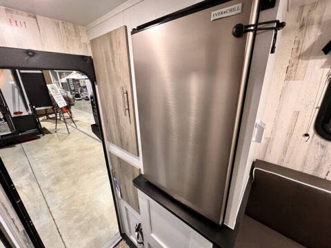 2025 Travel Lite 775X