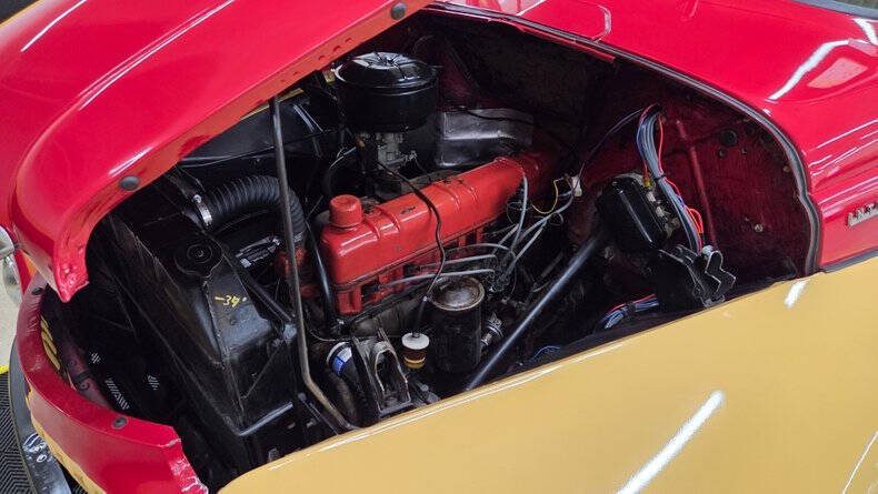 1953 International L-120 Series