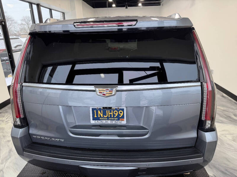 2019 Cadillac Escalade Platinum