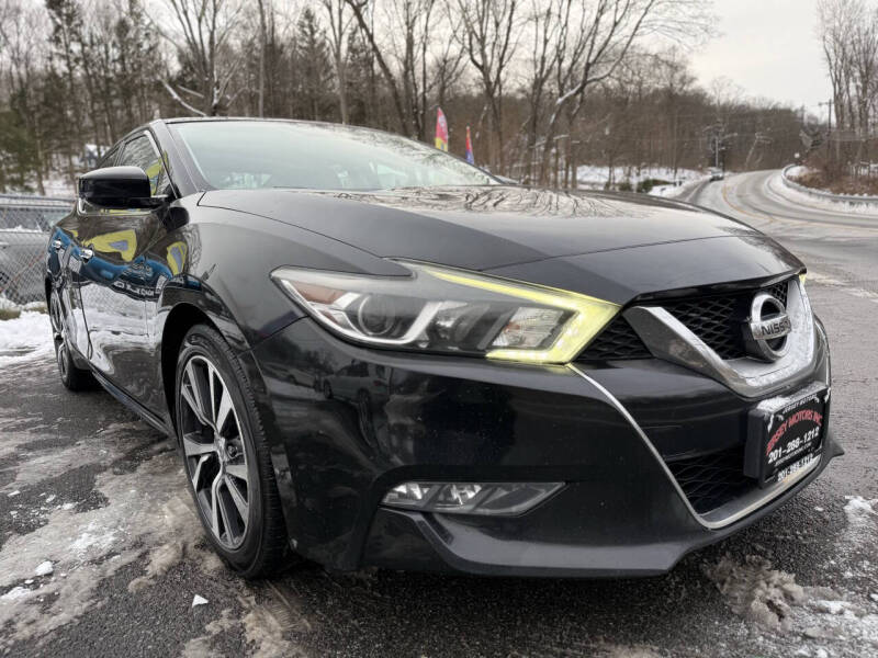 2016 Nissan Maxima S's photo