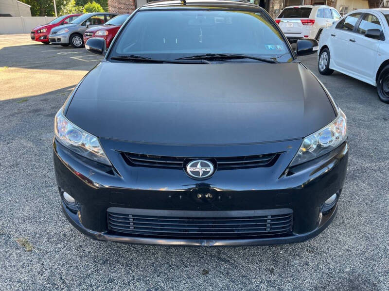 2011 Scion tC Base photo 8