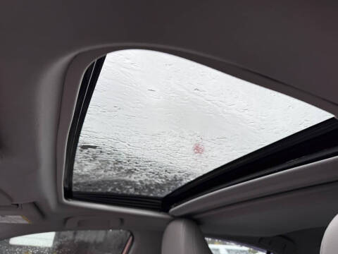 2021 Toyota Camry Hybrid XSE