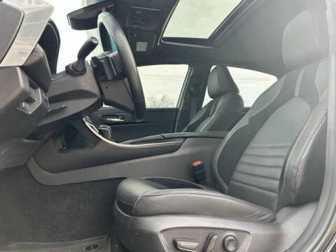2022 Toyota Avalon Hybrid XSE Nightshade