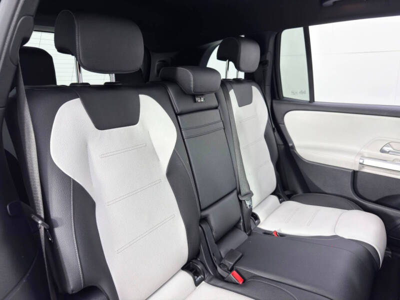 2023 Mercedes-Benz GLB GLB 250