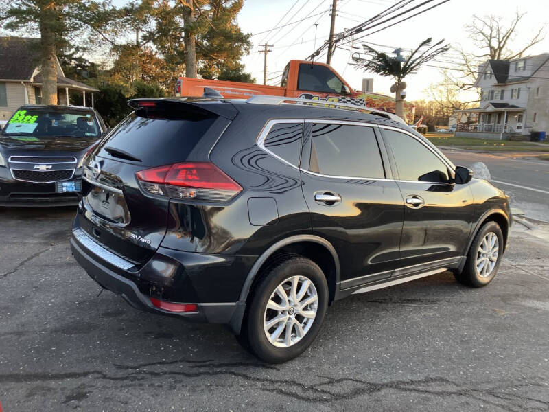 2018 Nissan Rogue SV