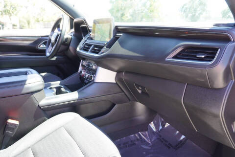2023 GMC Yukon SLE