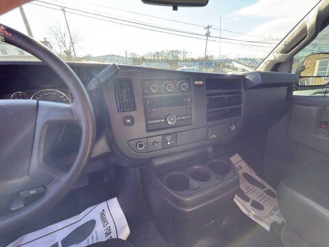 2021 GMC Savana 2500