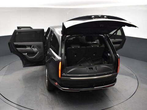 2023 Land Rover Range Rover P400 SE LWB