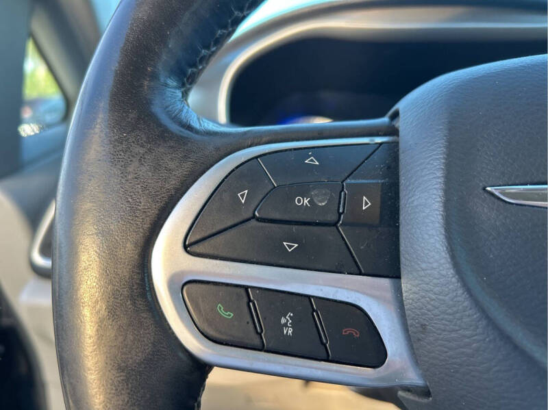 2021 Chrysler Pacifica Touring L