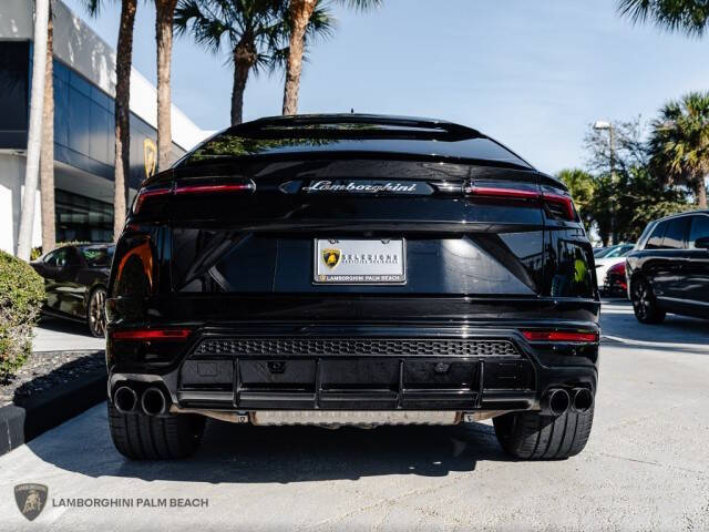 2022 Lamborghini Urus