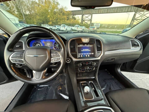 2020 Chrysler 300 Touring