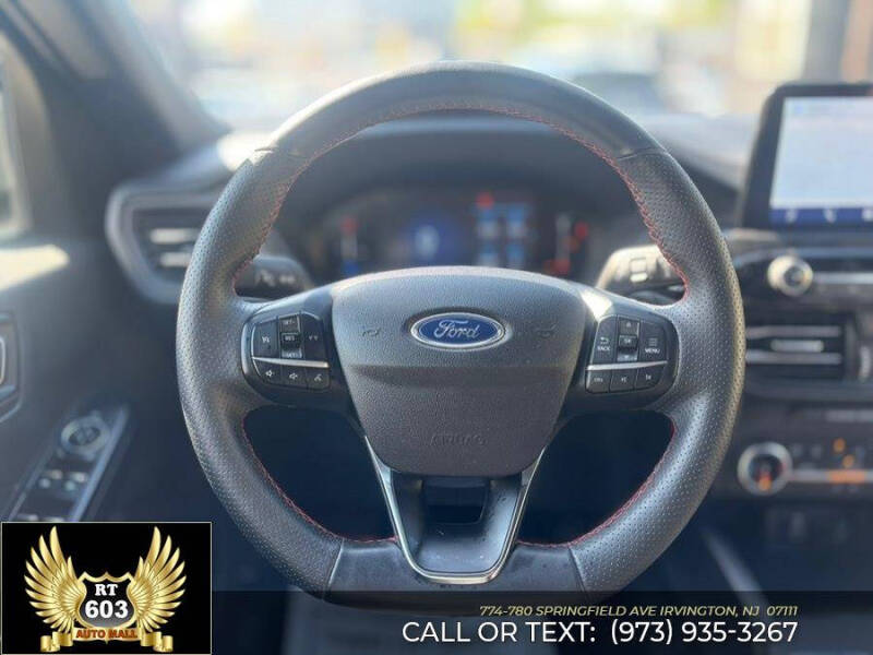 2025 Ford Escape ST-Line