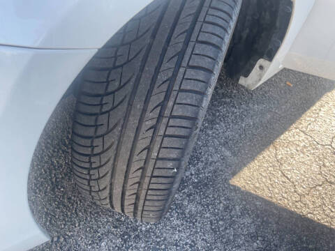 2013 Toyota Prius v Five