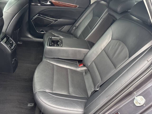 2017 Kia Cadenza Premium