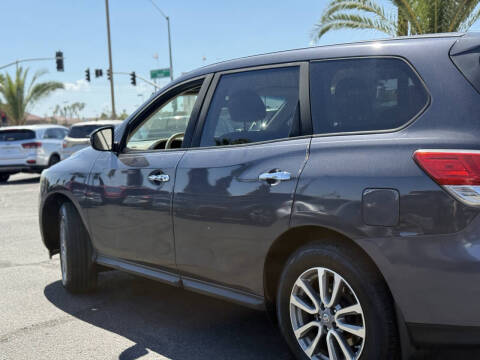 2014 Nissan Pathfinder S