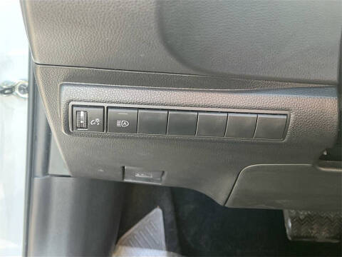 2024 Toyota Corolla Hatchback SE