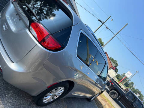 2019 Chrysler Pacifica Touring L