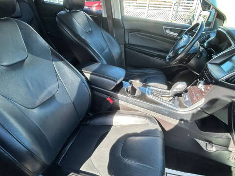 2017 Ford Edge Titanium