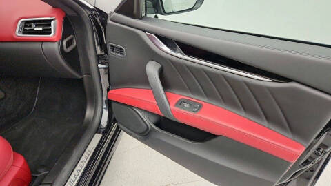 2023 Maserati Ghibli Modena